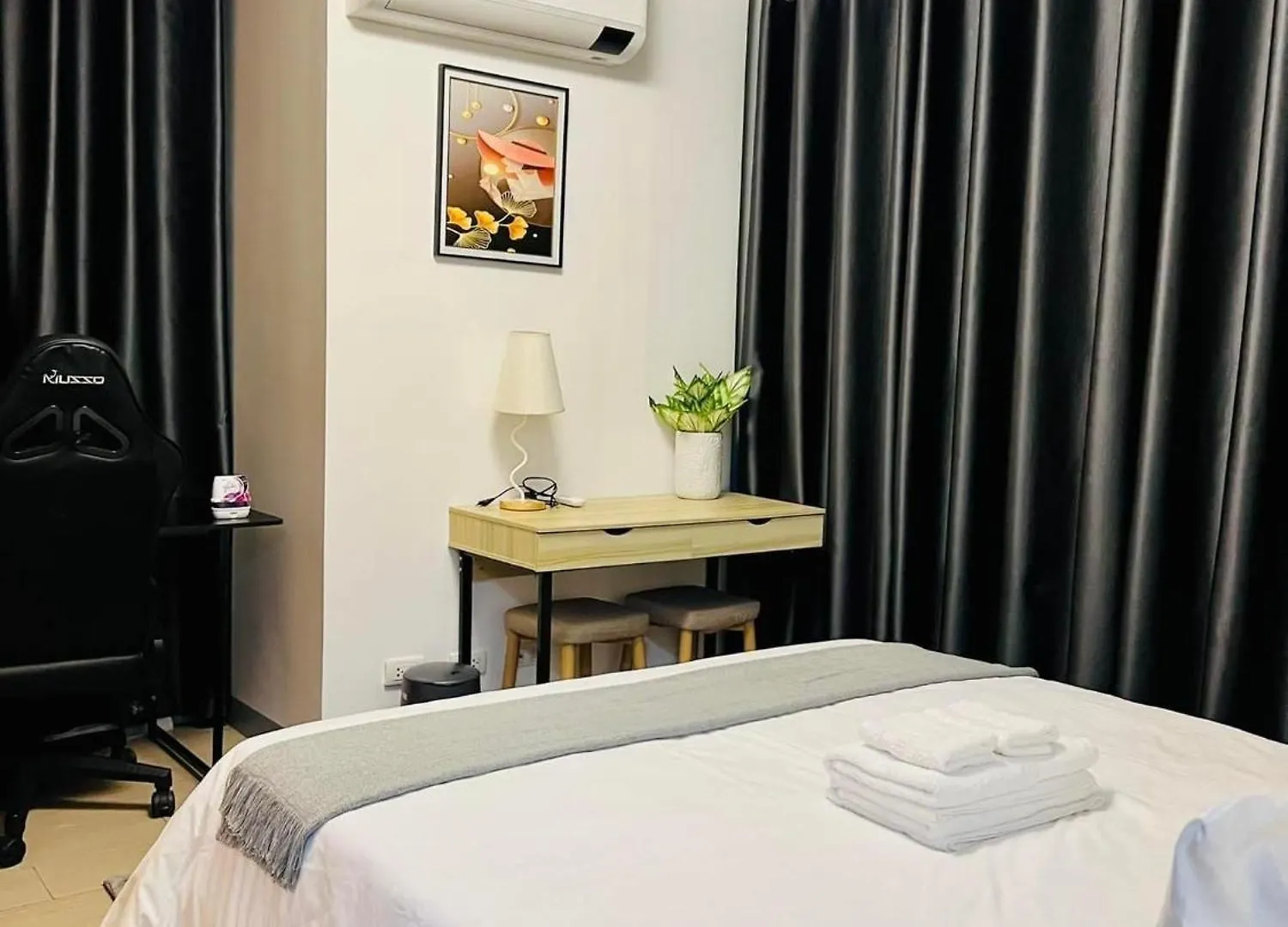 Beautiful 2 Bedroom In Uptown Bgc Manila
