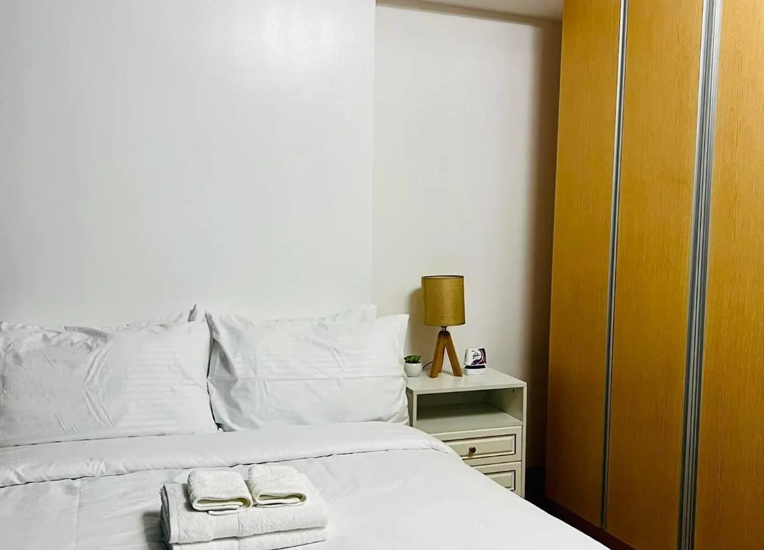 Beautiful 2 Bedroom In Uptown Bgc Manila 0*,